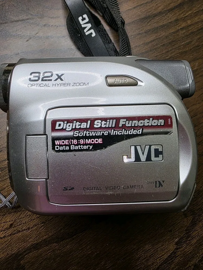 JVC GR-D372 Image