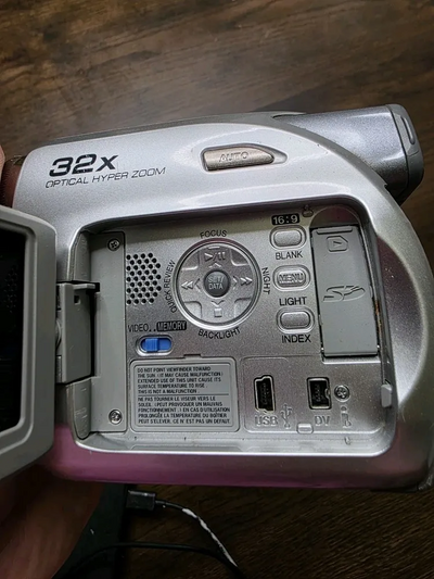 JVC GR-D372 Image
