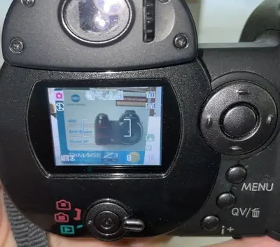 Konica Minolta Z3 Image