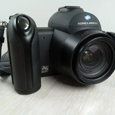 Konica Minolta Z3 Image