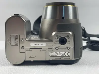 Konica Minolta DiMAGE Z3 Image