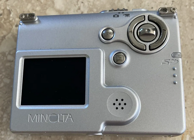 Minolta DiMAGE A200 Image