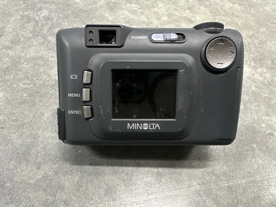 Minolta DiMAGE 2330 ZOOM Image