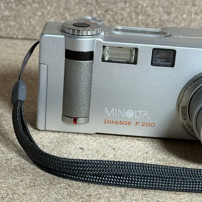 Minolta F200 Image