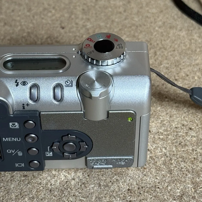 Minolta F200 Image