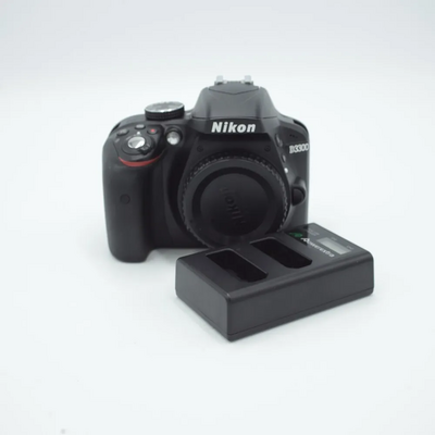 Nikon D3300 W/18-55MM VR II LENS (BL) Refurbished Image