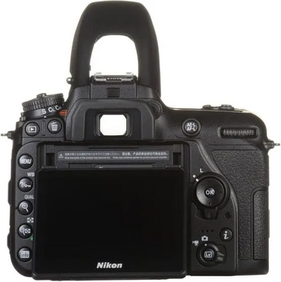 Nikon D7500 Image