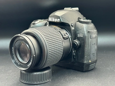 Nikon D70s Image