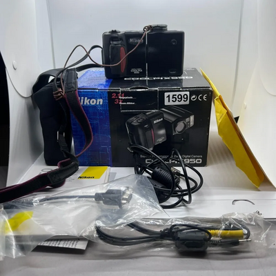 Nikon 950 Image
