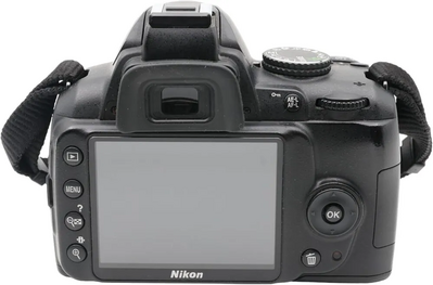 Nikon D3000 18-55mm Kit Image