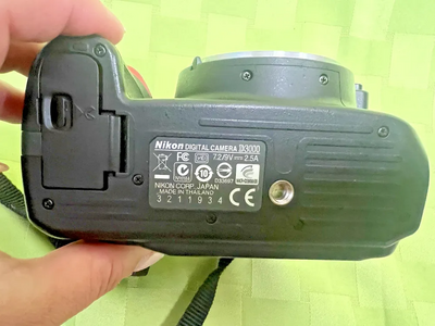 Nikon D3000 18-55mm Kit Image