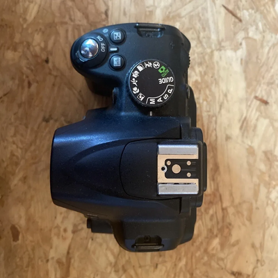 Nikon D3000 18-55mm Kit Image