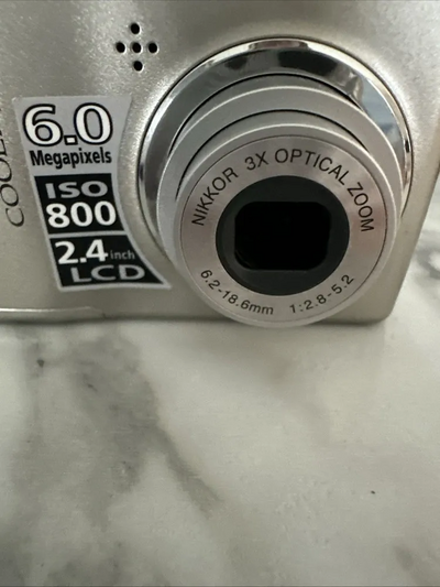 Nikon L11 Image