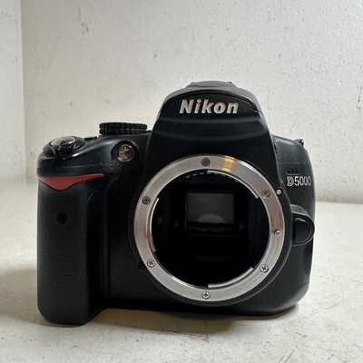 Nikon D5000 Image