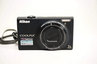 Nikon COOLPIX S6100 Image