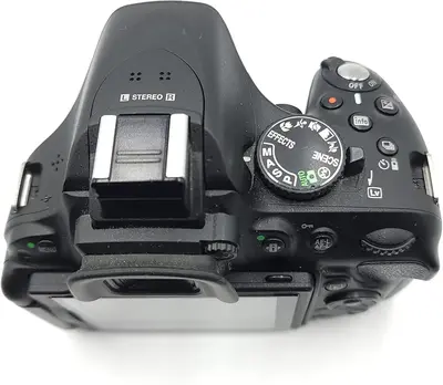 Nikon D5200 Image