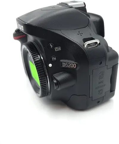 Nikon D5200 Image