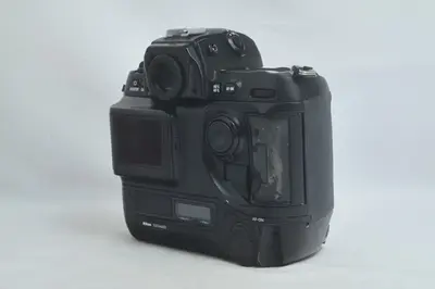 Nikon D1 Image