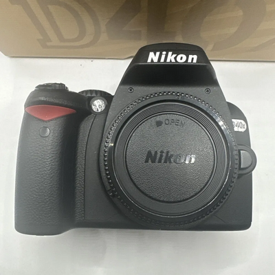 Nikon D40X Image
