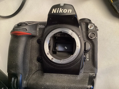 Nikon D2X Image