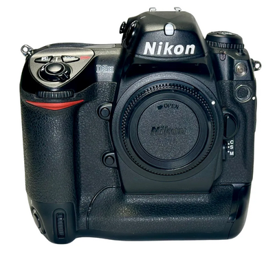 Nikon D2h Image
