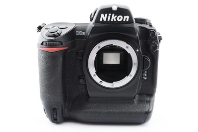 Nikon D2h Image