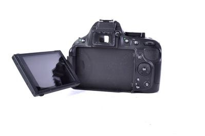 Nikon D5200 Image
