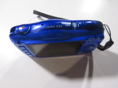 Nikon S33 Image