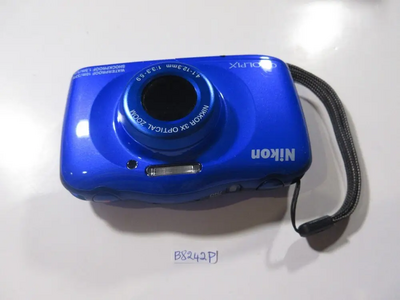 Nikon S33 Image