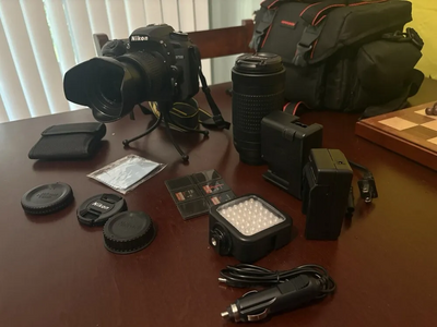 Nikon D7500 Dual Zoom Lens kit Image