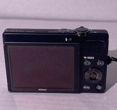 Nikon S560 Image