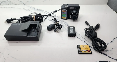 Nikon Coolpix 885 Image