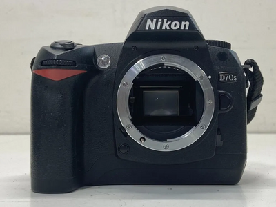 Nikon D70s Image