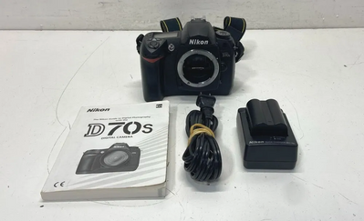Nikon D70s Image