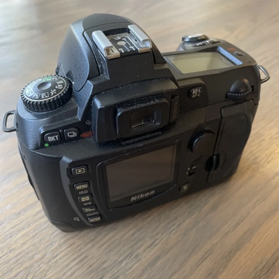 Nikon D70s Image