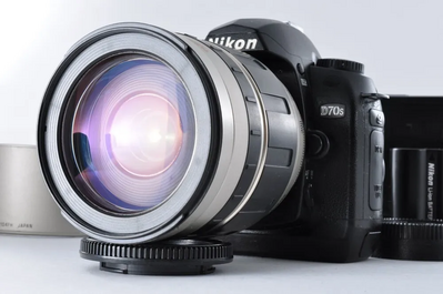 Nikon D70s Image
