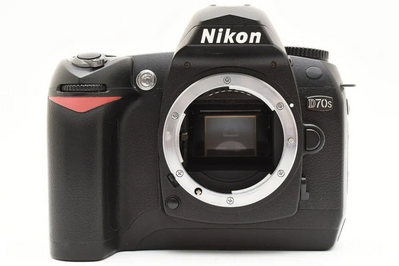 Nikon D70s Image