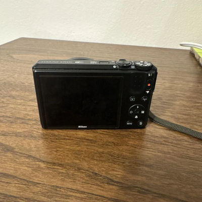 Nikon Coolpix S7000 Image