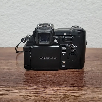 Nikon Coolpix 5700 Image