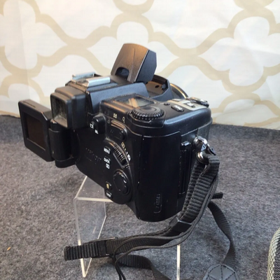 Nikon 5700 Image