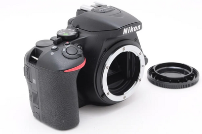 Nikon D5600 af-p dx nikkor 18-55mm f3.5-5.6g vr Image