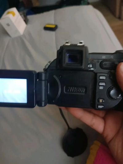 Nikon 8700 Image
