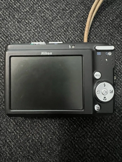 Nikon L15 Image