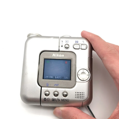 Nikon SQ Image
