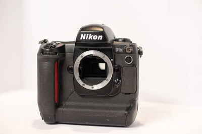 Nikon D1H Image