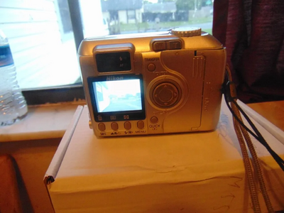 Nikon Coolpix 4300 Image
