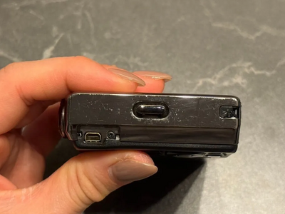 Nikon S1000pj Image