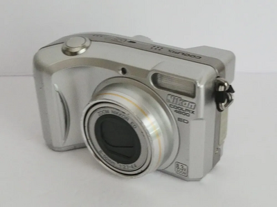 Nikon Coolpix 4800 Image
