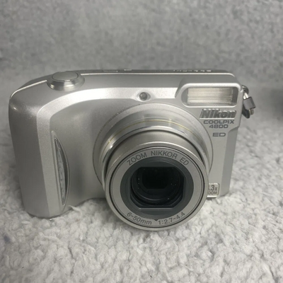 Nikon Coolpix 4800 Image