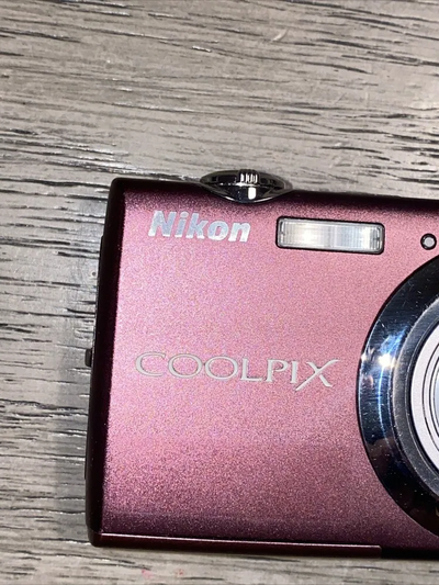 Nikon Coolpix S220 Image